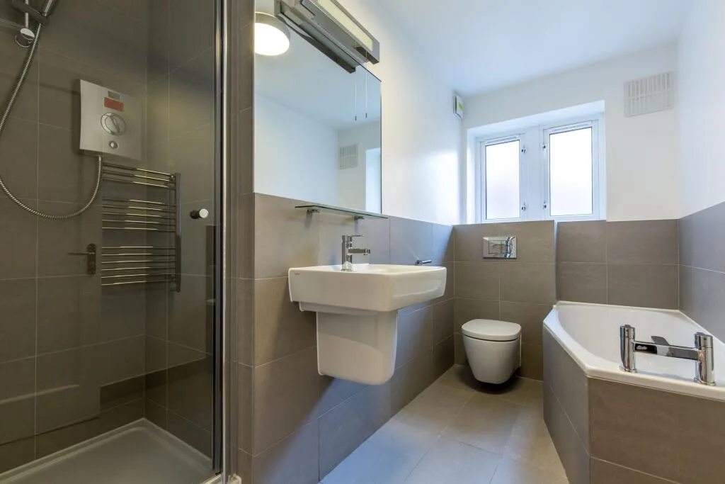 3 bedroom ground floor flat for rent
