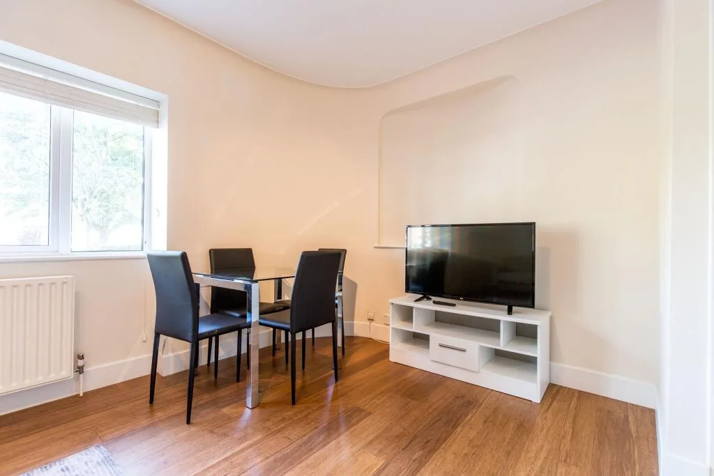3 bedroom ground floor flat for rent
