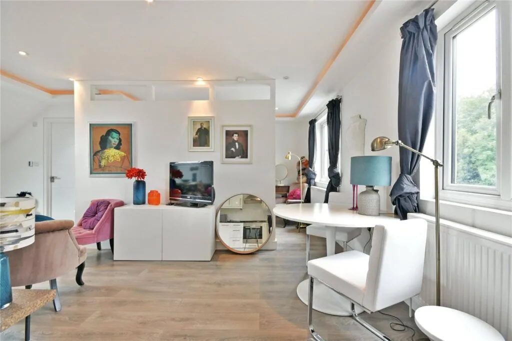 Studio flat for rent