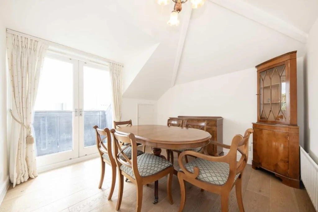 3 bedroom flat for rent