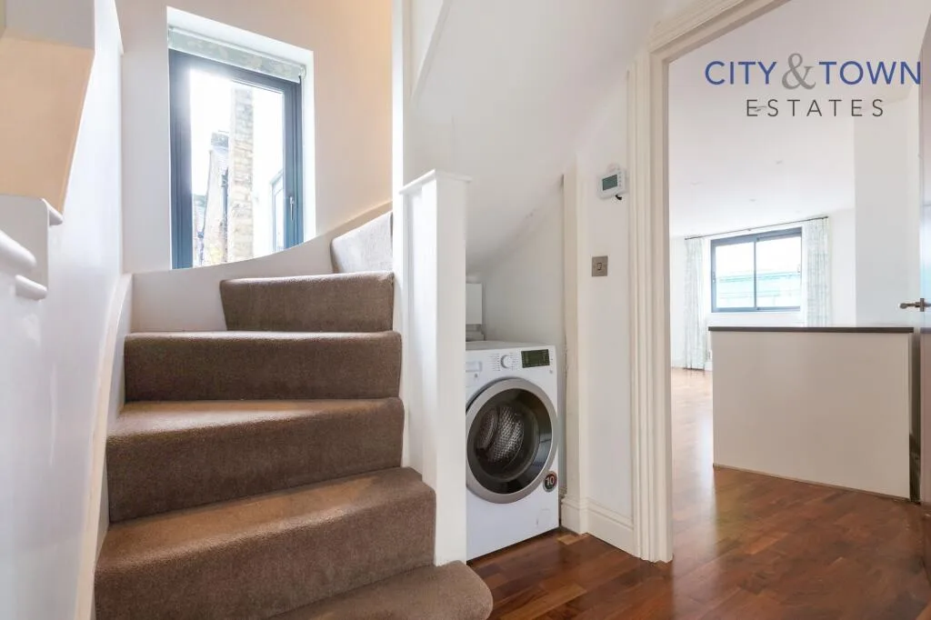 2 bedroom semi-detached house for rent