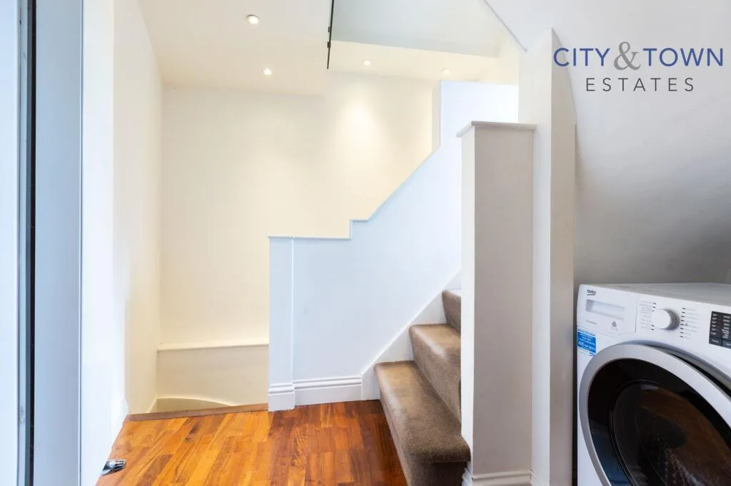 2 bedroom semi-detached house for rent