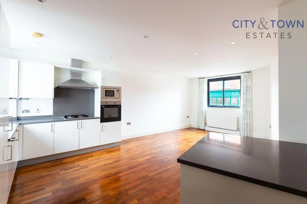 2 bedroom semi-detached house for rent