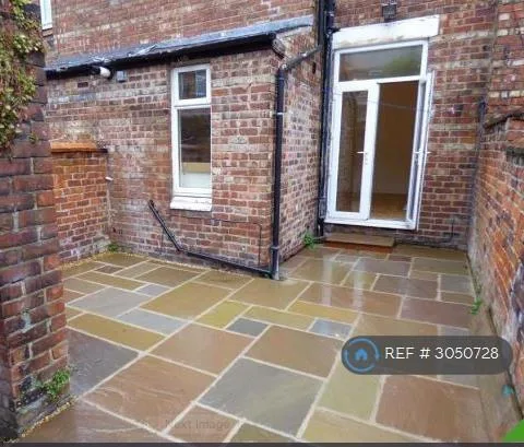 2 bedroom terraced house for rent