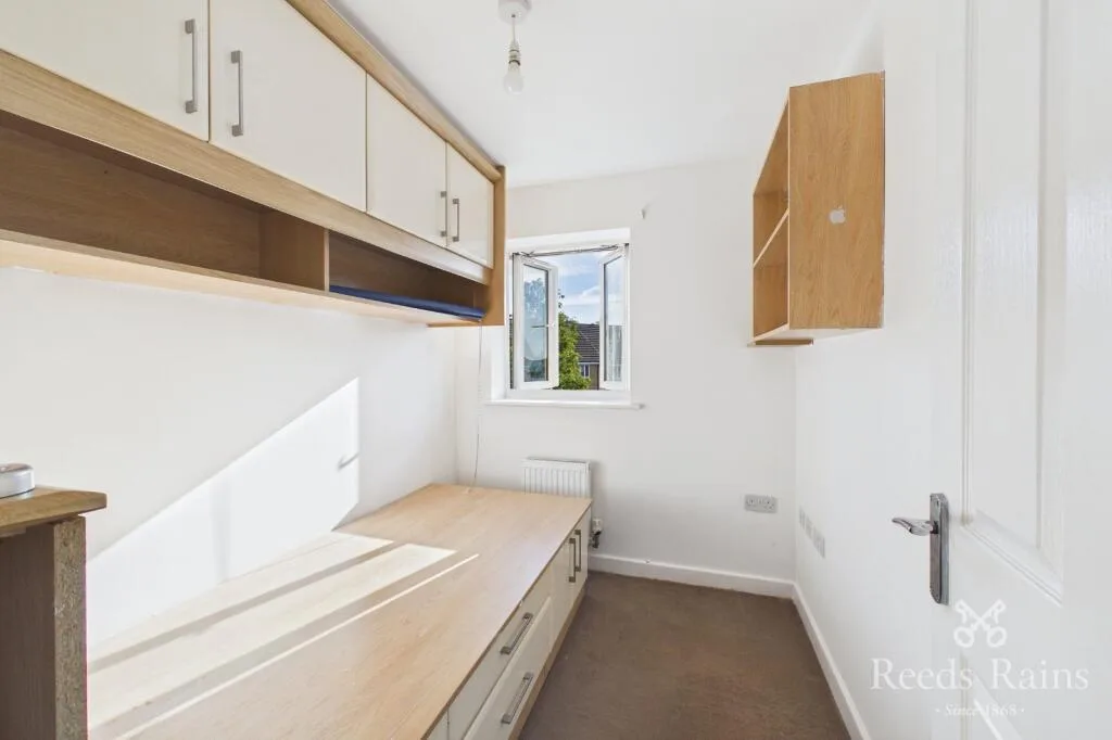 3 bedroom semi-detached house for rent