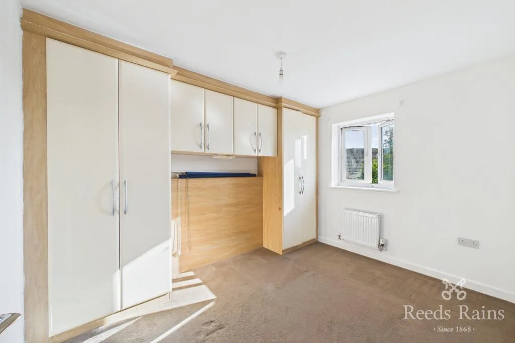 3 bedroom semi-detached house for rent