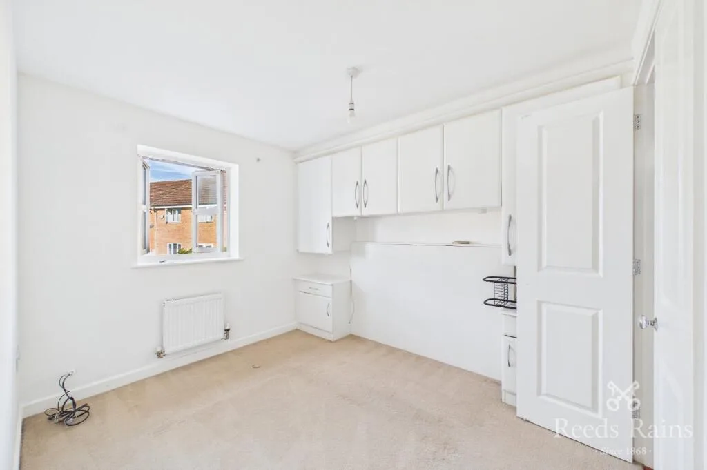 3 bedroom semi-detached house for rent