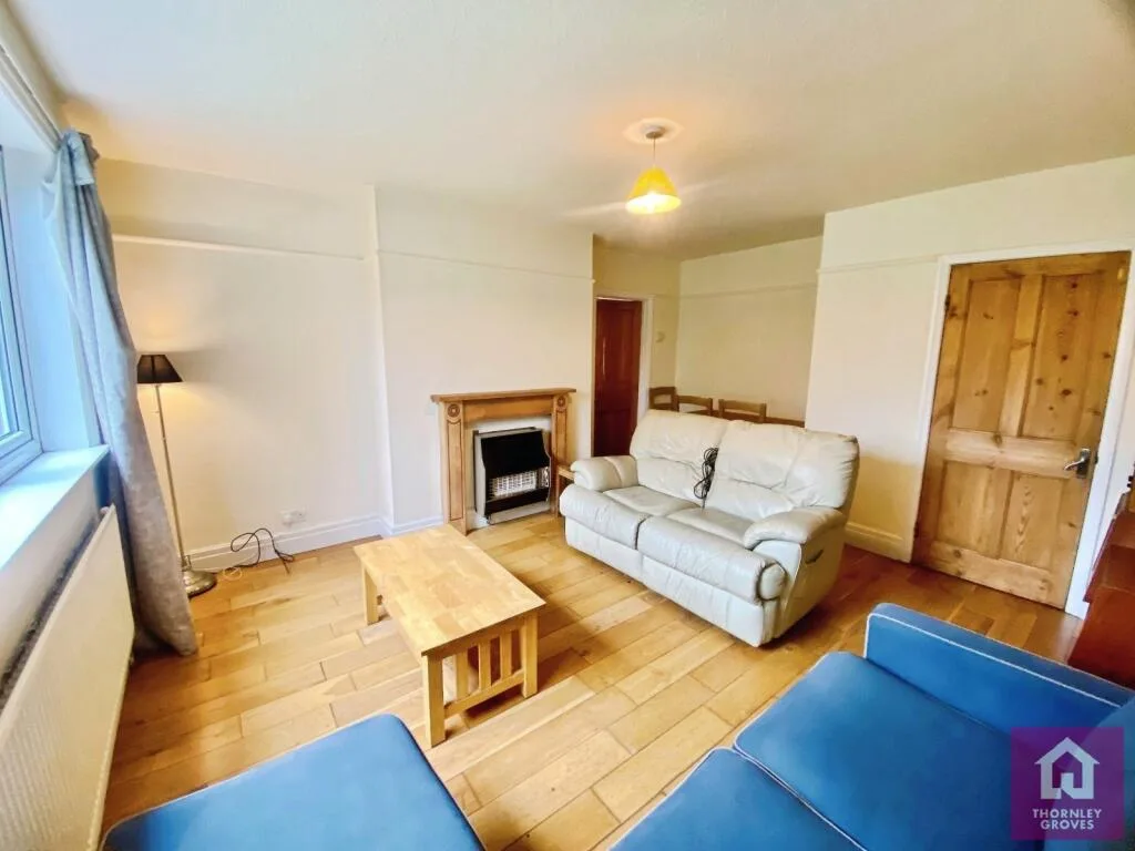 3 bedroom end of terrace house for rent