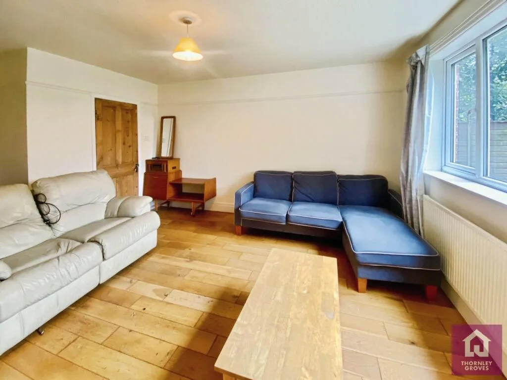 3 bedroom end of terrace house for rent