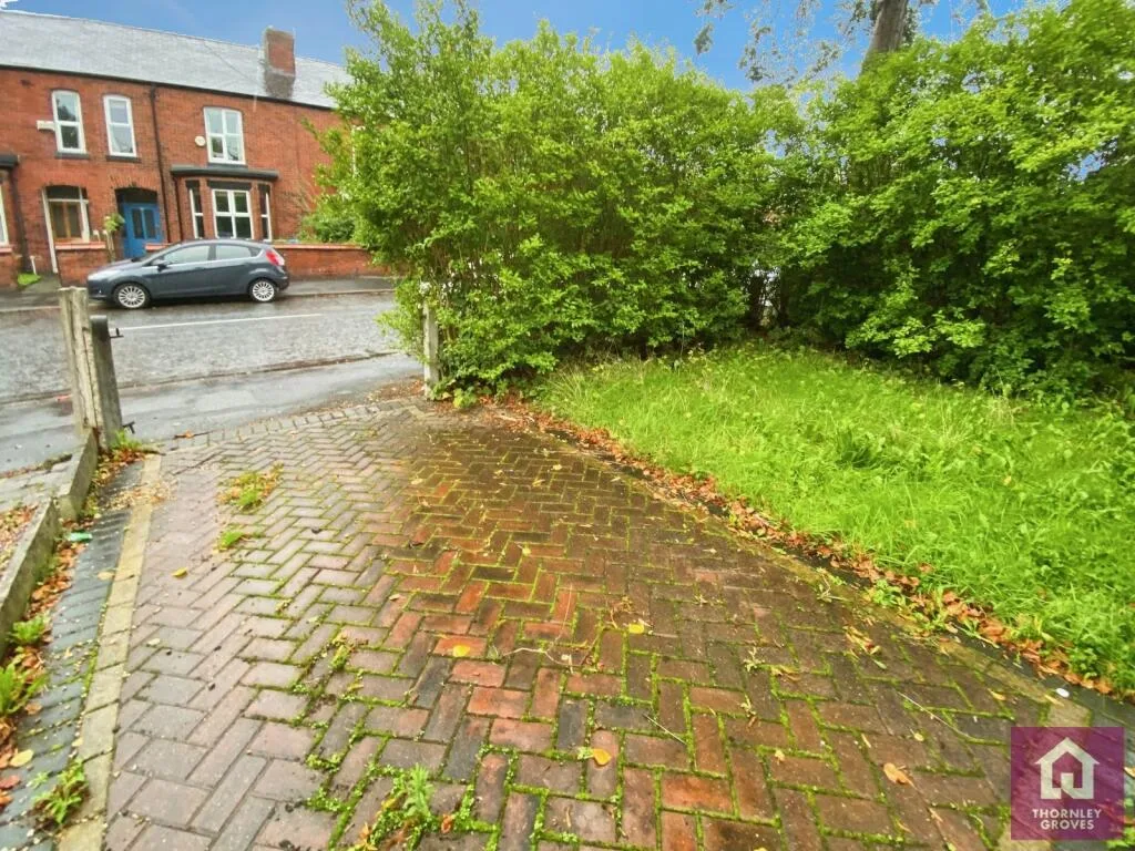 3 bedroom end of terrace house for rent