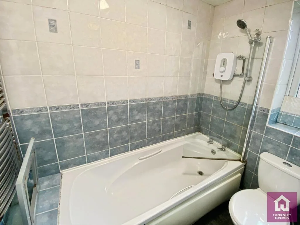 3 bedroom end of terrace house for rent