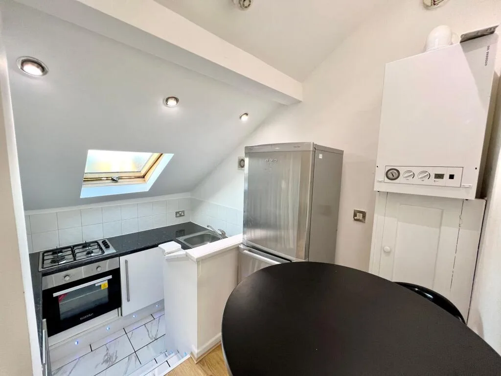2 bedroom flat for rent