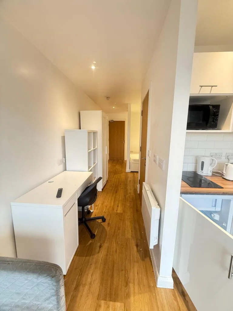 Studio flat for rent