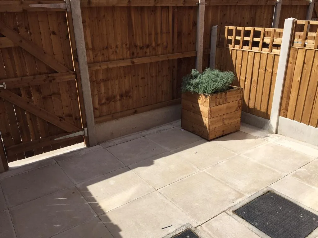 2 bedroom house for rent