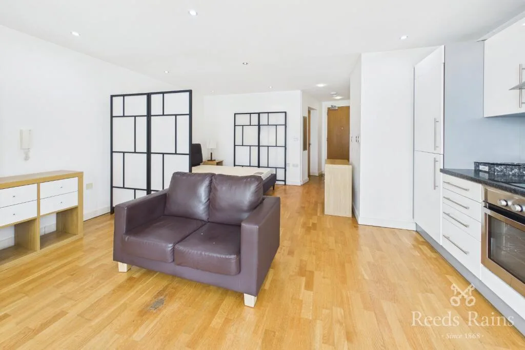 Studio apartment for rent