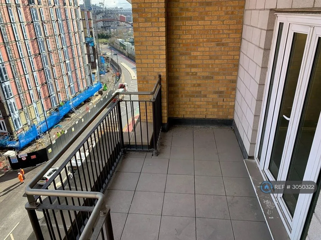 2 bedroom penthouse for rent