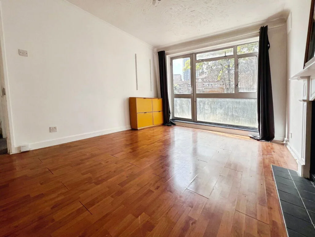 2 bedroom ground floor flat for rent