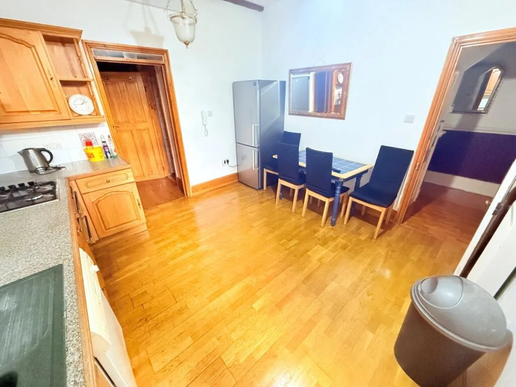3 bedroom flat for rent