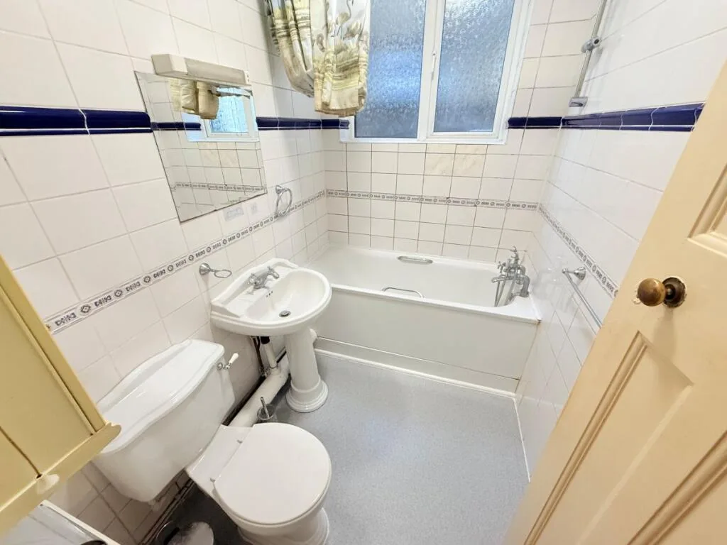 3 bedroom flat for rent