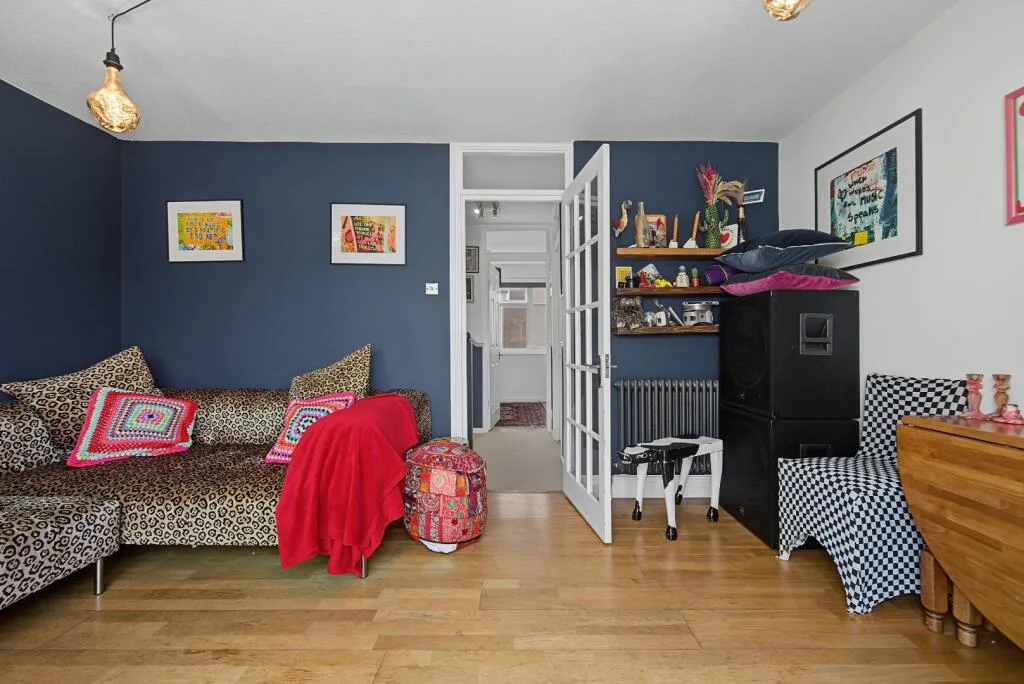 3 bedroom maisonette for rent