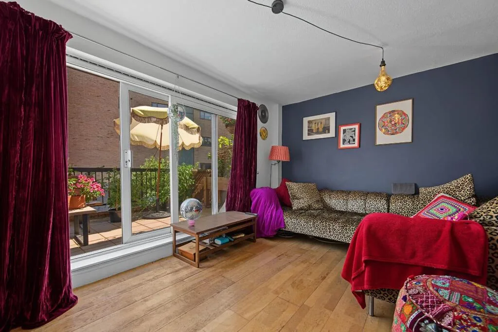 3 bedroom maisonette for rent