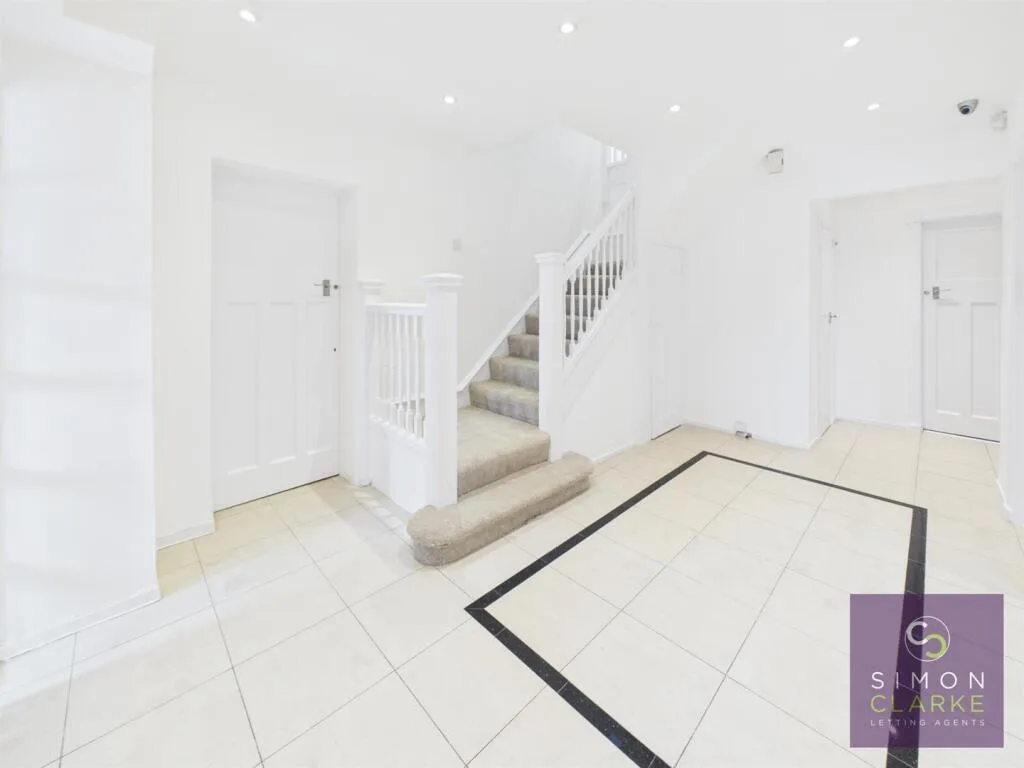 4 bedroom detached house for rent