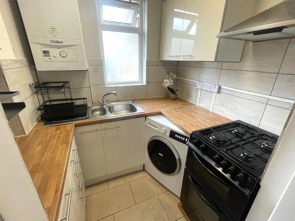 2 bedroom flat for rent