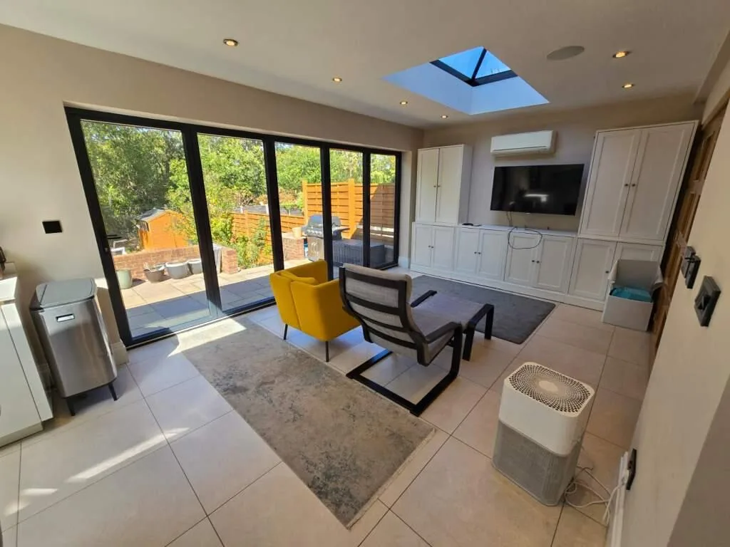 4 bedroom semi-detached house for rent
