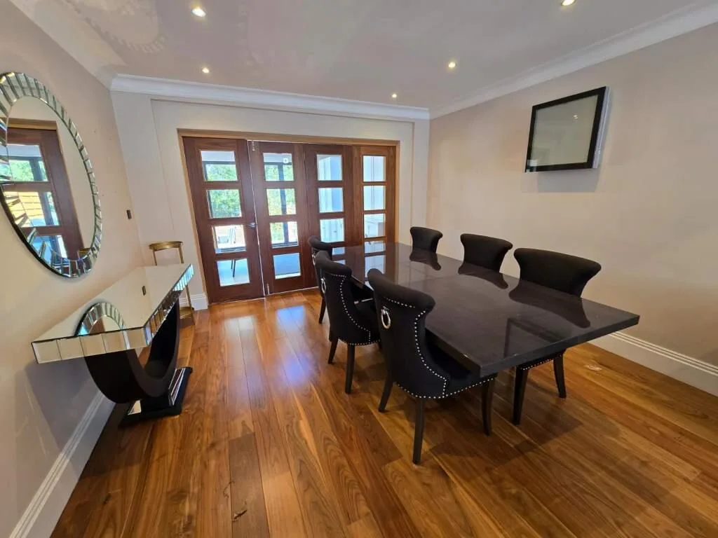 4 bedroom semi-detached house for rent