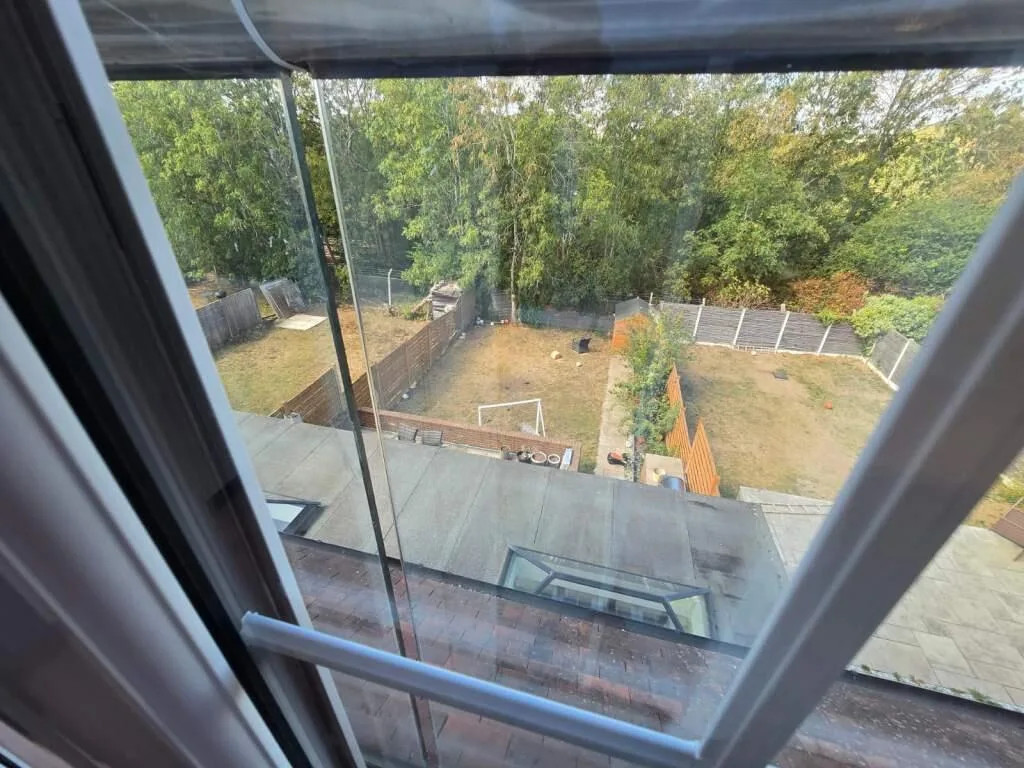 4 bedroom semi-detached house for rent