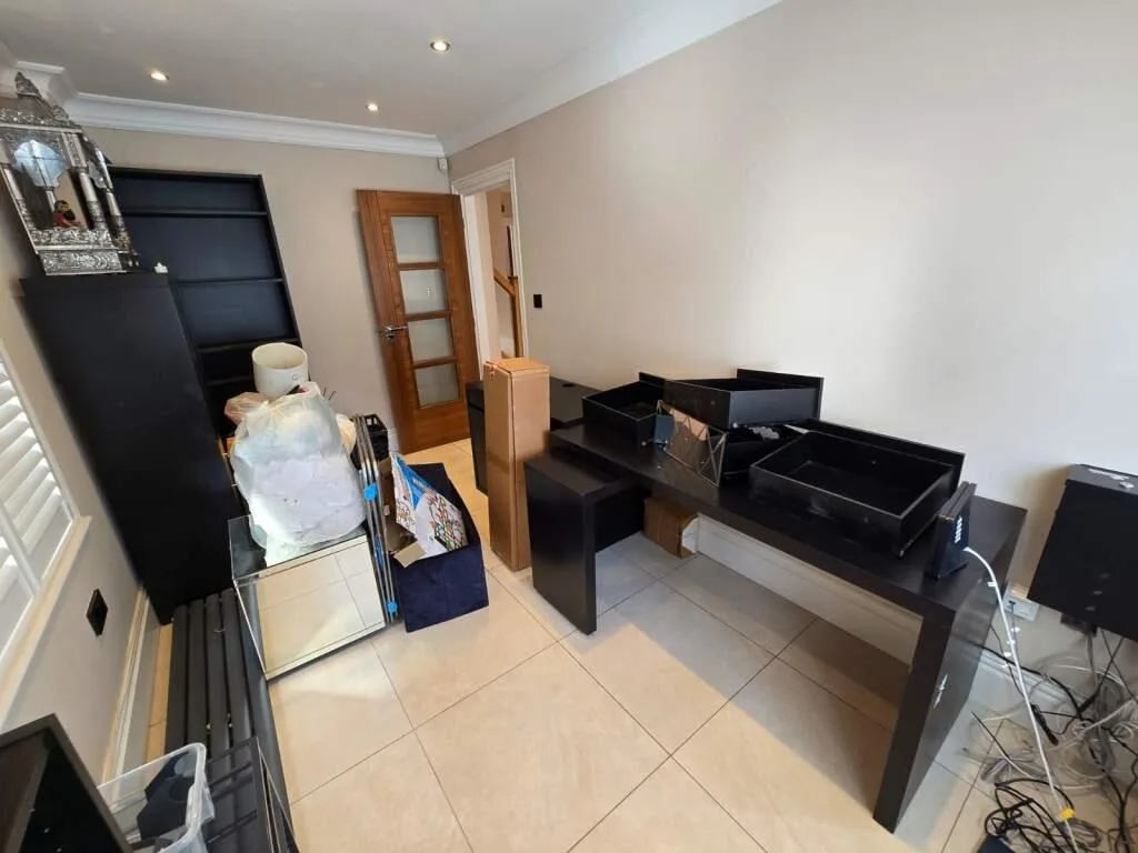 4 bedroom semi-detached house for rent