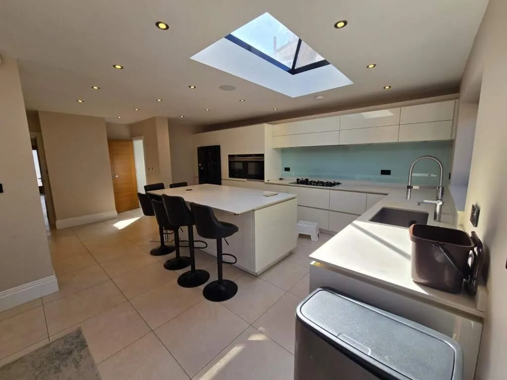 4 bedroom semi-detached house for rent