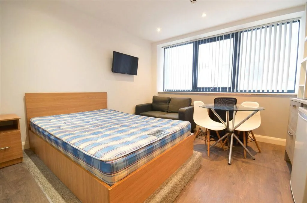 Studio apartment for rent