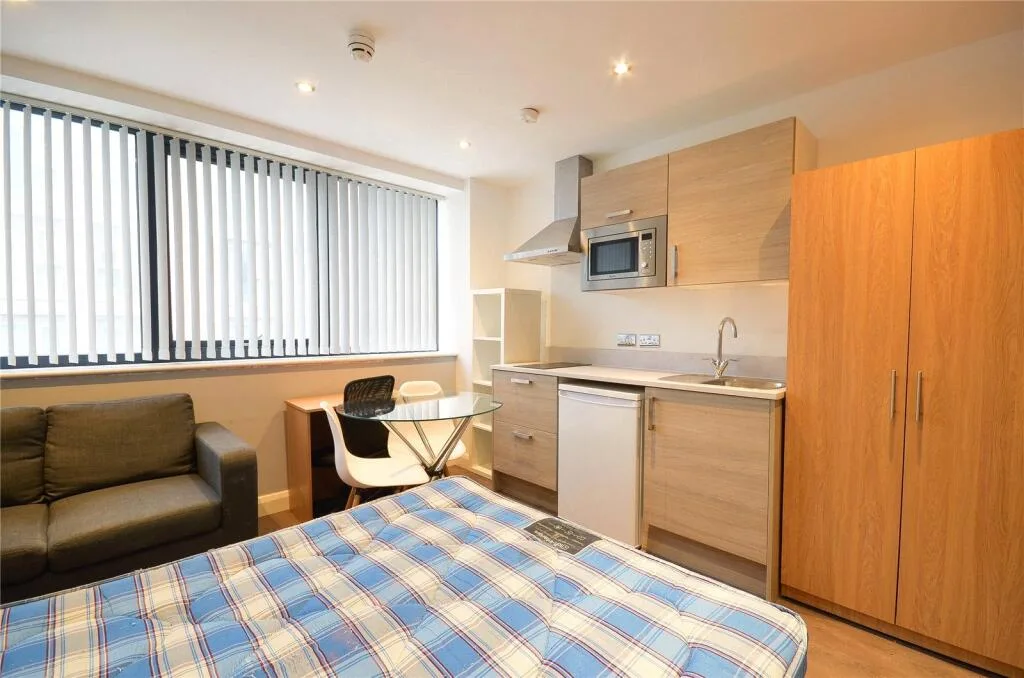 Studio apartment for rent