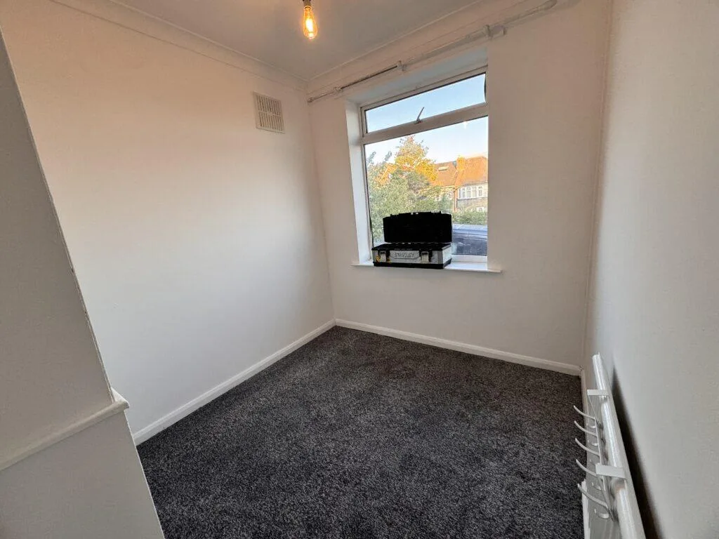 3 bedroom semi-detached house for rent