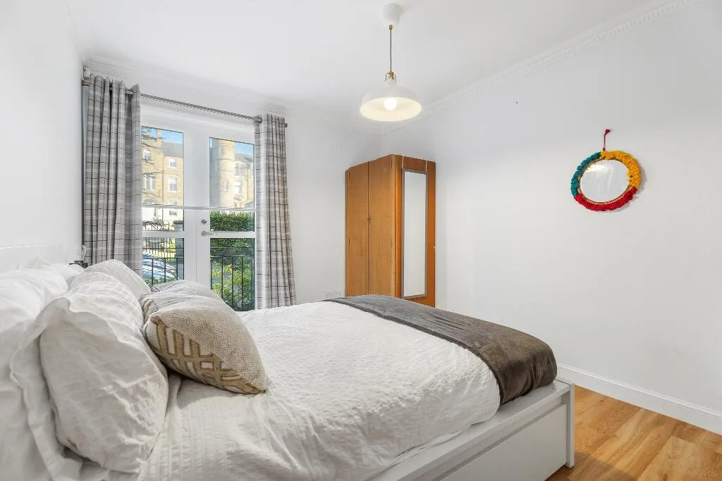 4 bedroom flat for rent