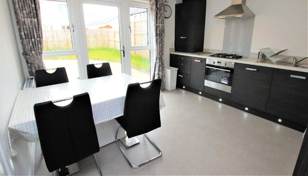 2 bedroom house for rent