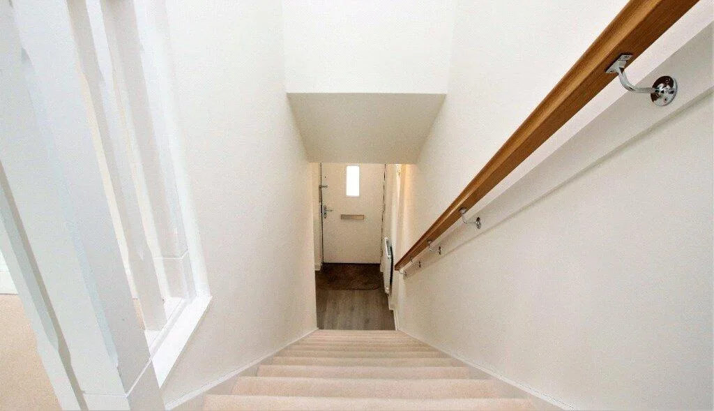 2 bedroom house for rent