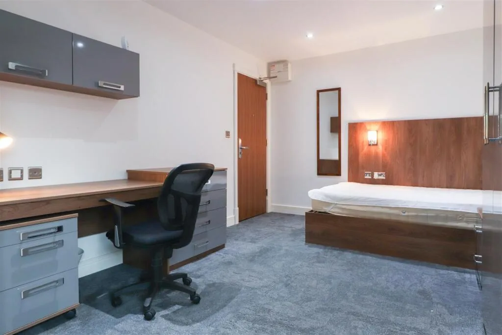 Studio flat for rent