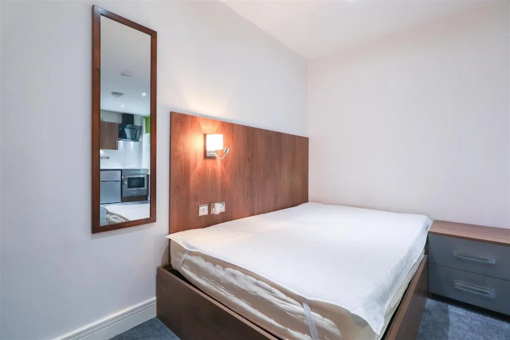 Studio flat for rent