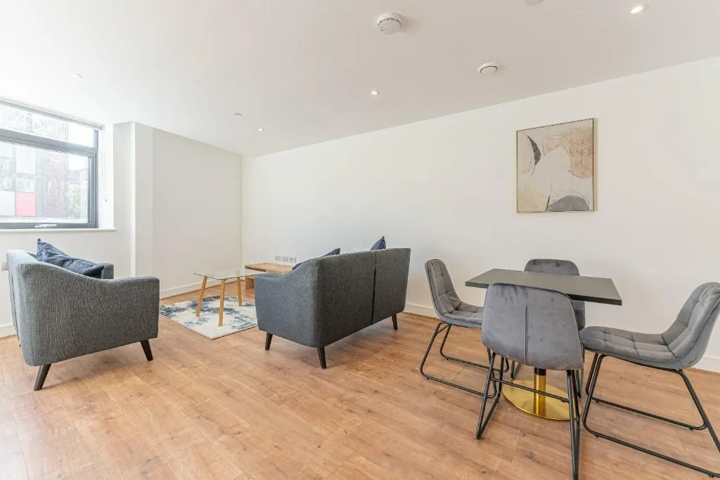 2 bedroom duplex for rent