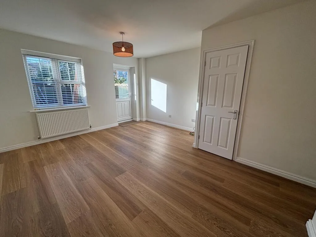 2 bedroom house for rent