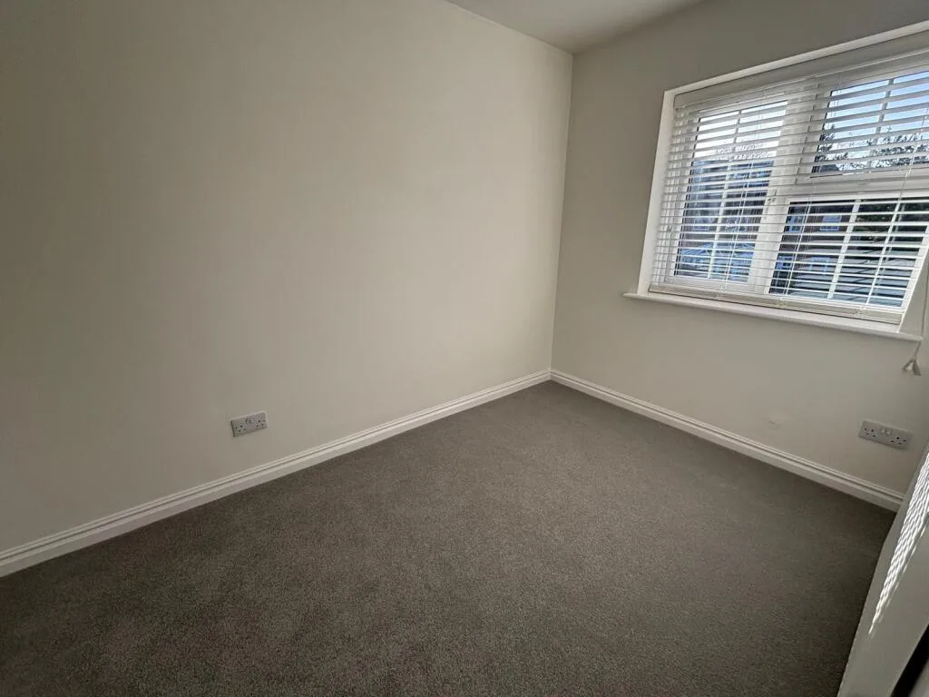 2 bedroom house for rent