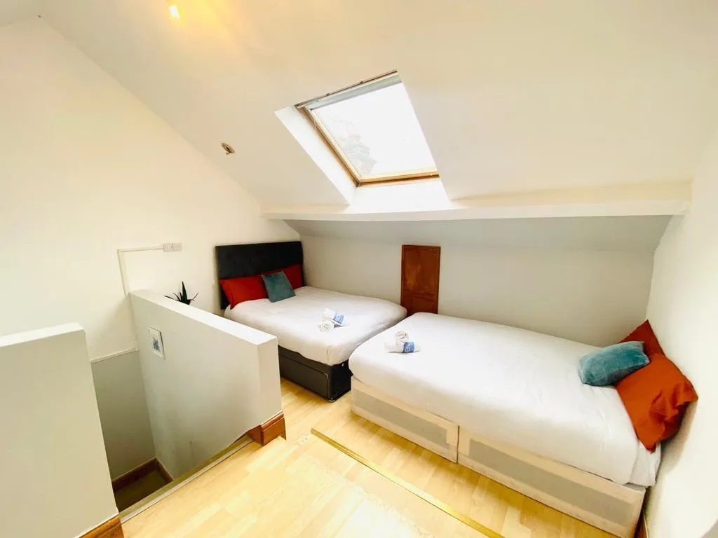 1 bedroom maisonette for rent