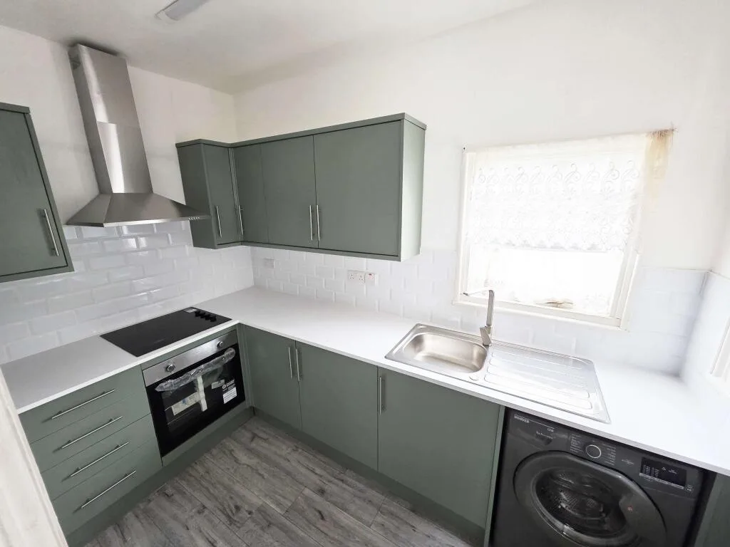 4 bedroom terraced house for rent