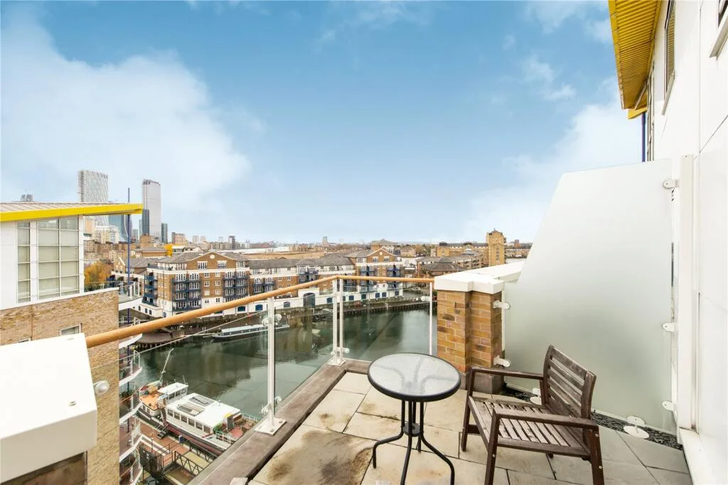 2 bedroom penthouse for rent