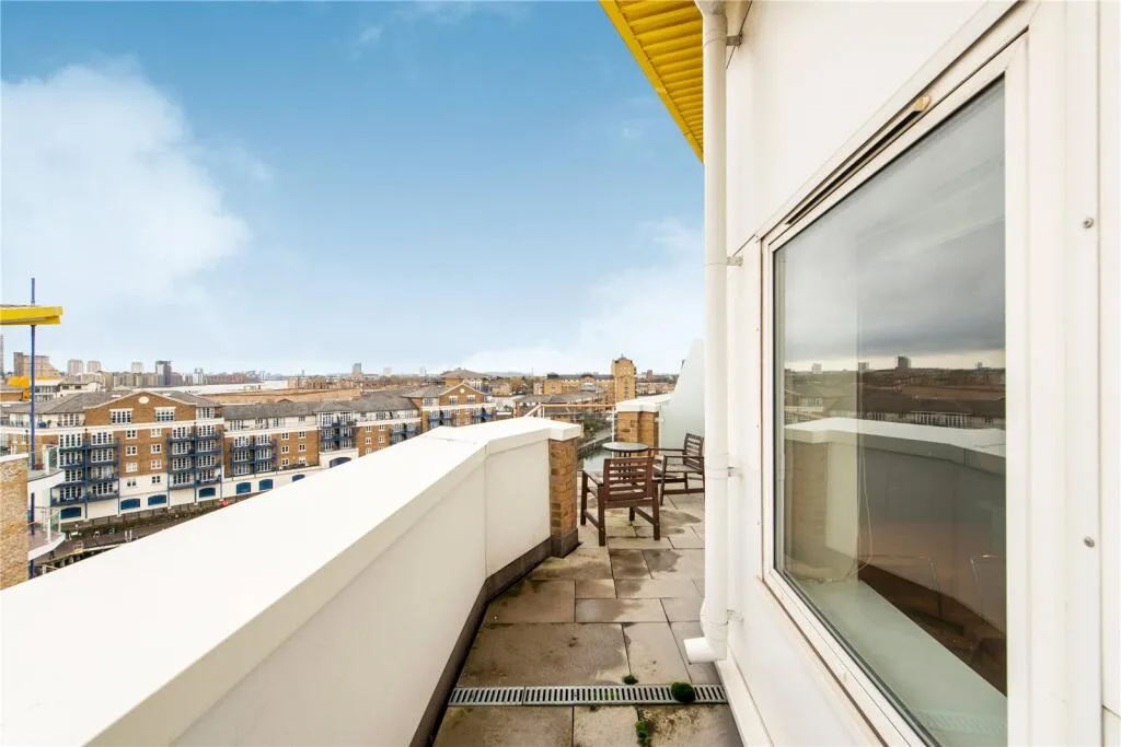 2 bedroom penthouse for rent