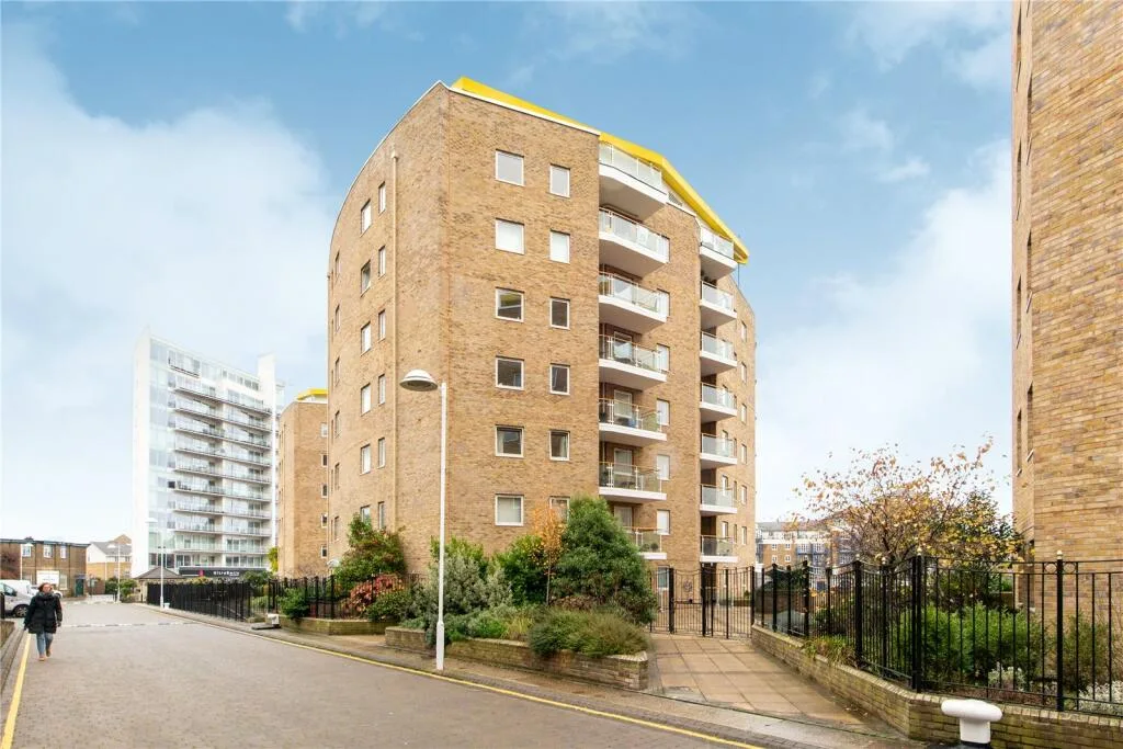 2 bedroom penthouse for rent