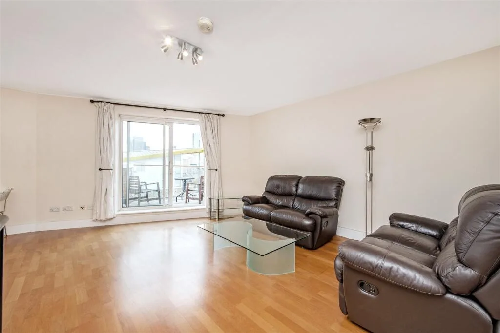 2 bedroom penthouse for rent
