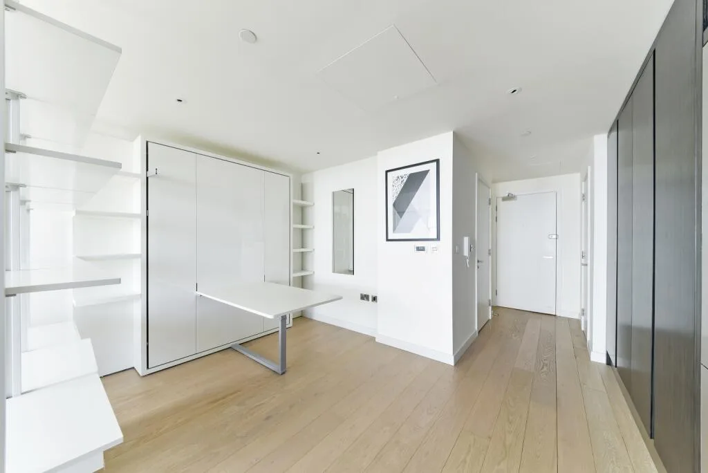 Studio flat for rent